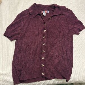 Short sleeved button up
